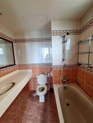 Hillview Heights (D23), Condominium #560674311